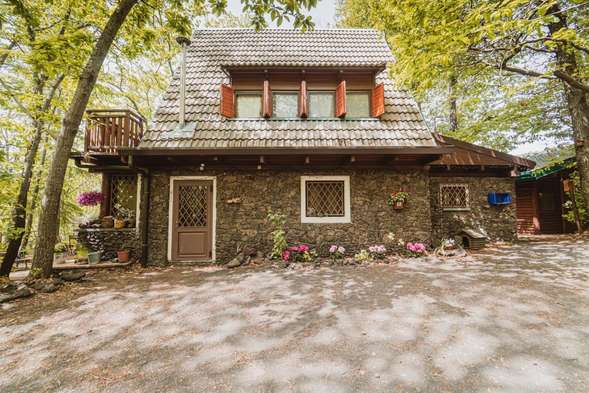 Matilde'S Chalet Etna Nature House Николози Экстерьер фото
